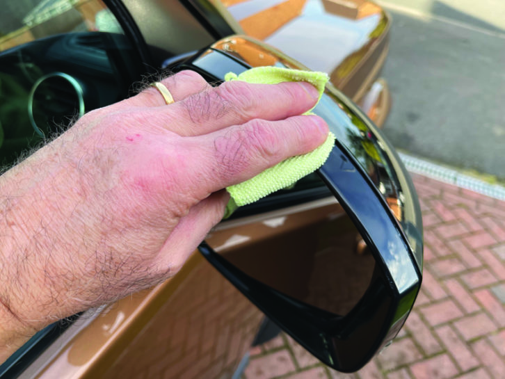 It's important to clean the car's mirror housing