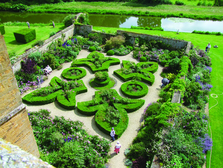 The gardens, together with the landscaped park at Broughton Castle are stunning