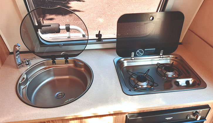 The two-burner gas hob in the Freedom Jetstream