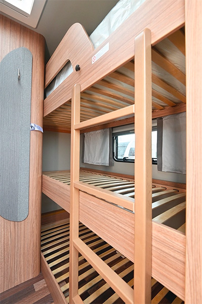 The triple bunks in the Weinsberg CaraOne 400 LK