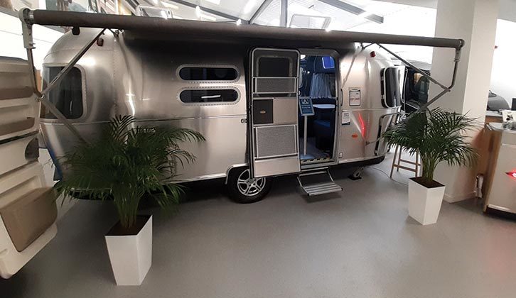 There’s no mistaking the distinctive exterior of the Airstream Tourer 534