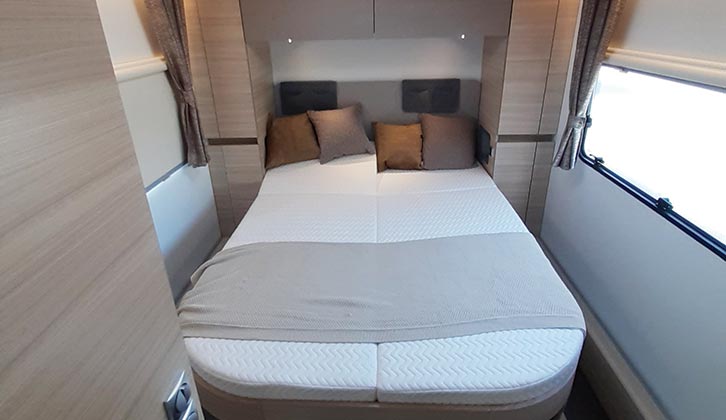 The rear bed in the Altea