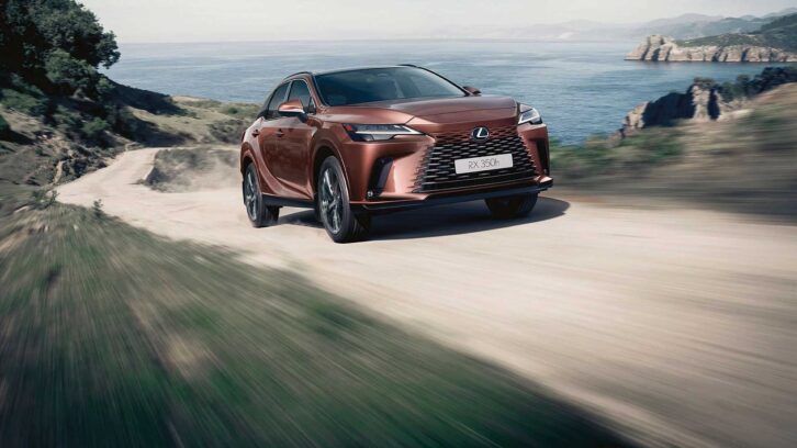 The Lexus RX450h+ Premium