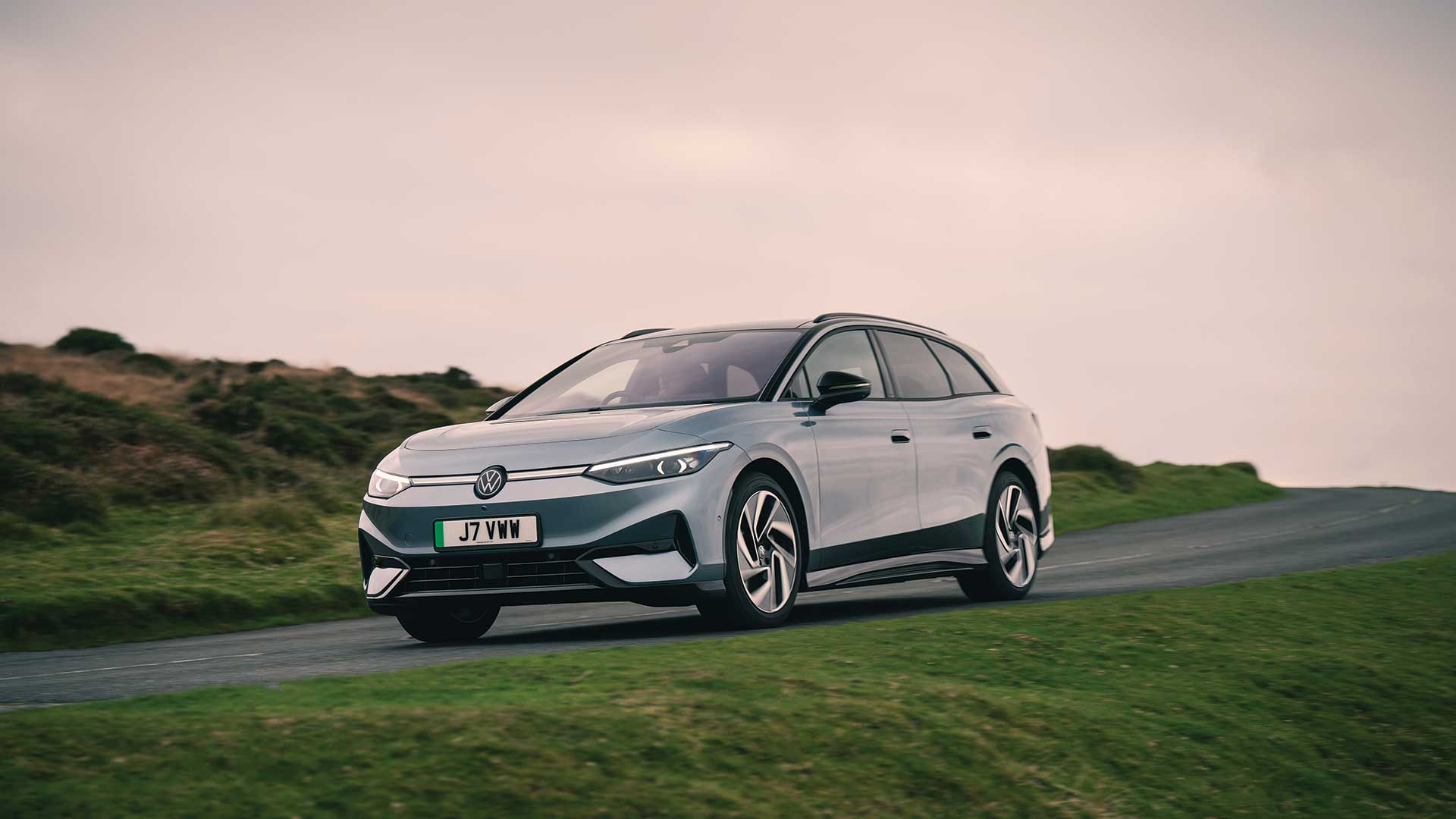 Best plug-in hybrid tow cars 2026: our top picks