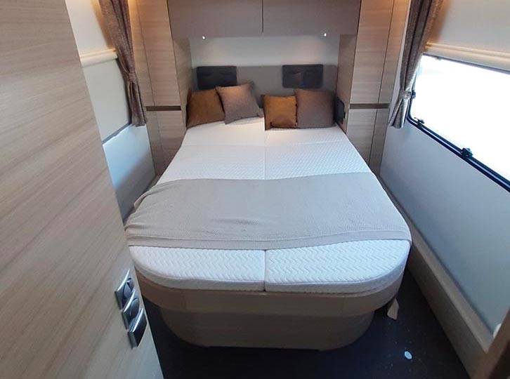 The inline island bed in the Adria Altea Dart