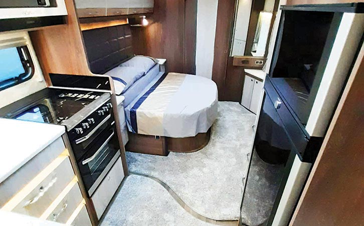 The island bed in the Coachman Lusso