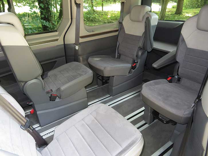 Middle seats swivelled to face rear seats