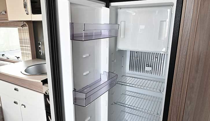 Dometic fridge/freezer