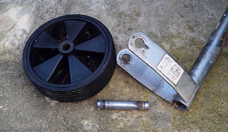 Lower jockey wheel assembly components