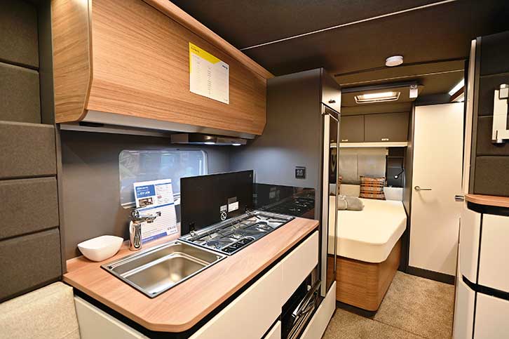 Kitchen of Knaus Azur 500 FU
