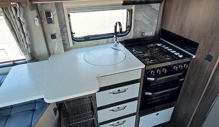 Kitchen worktop, oven and sink