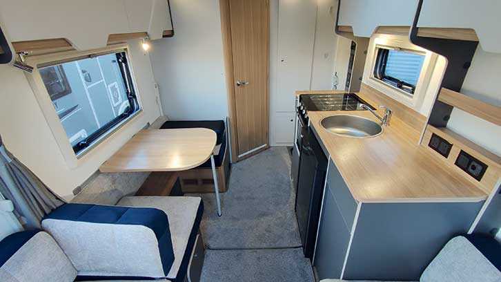 Kitchen and side dinette
