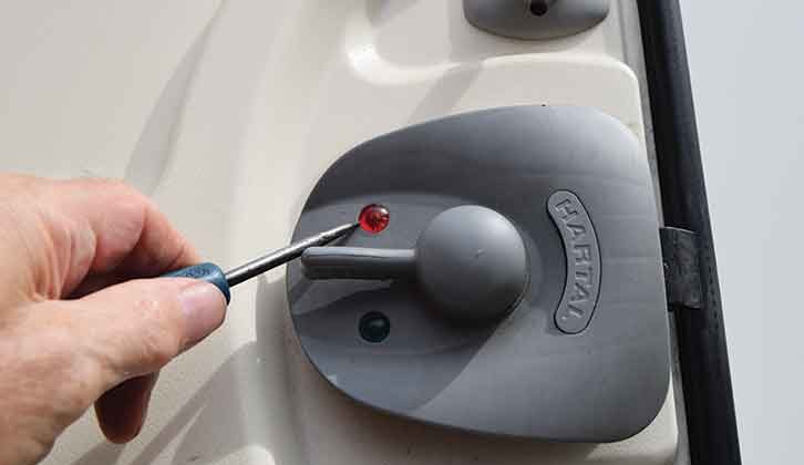 Removing screw caps