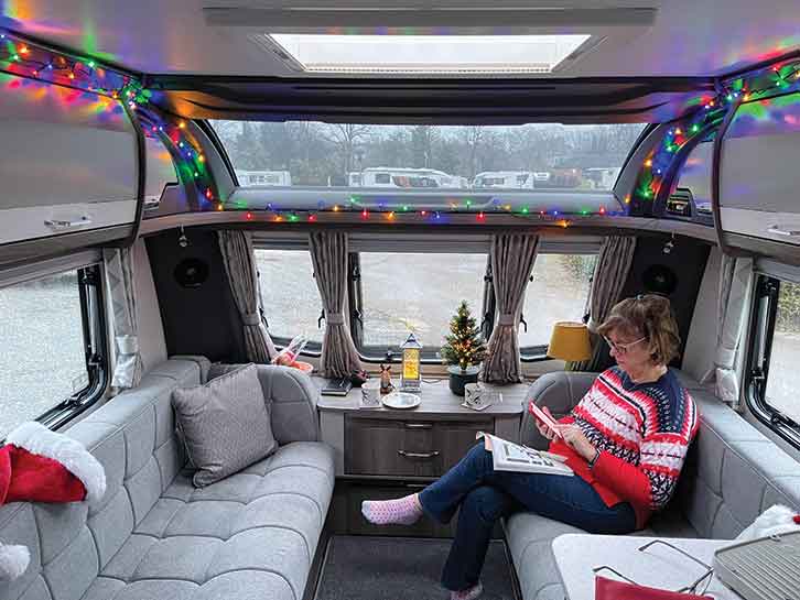 Lounge of Coachman Laser 575 Xtra decorated for Christmas