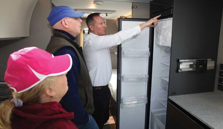Explaining fridge controls