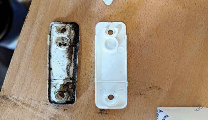 The distorted rubber gasket