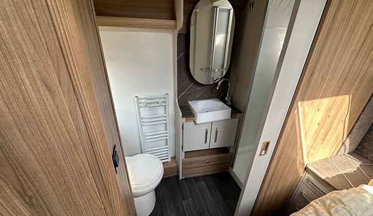 The washroom in the Bailey Alicanto Grande Deluxe Sintra