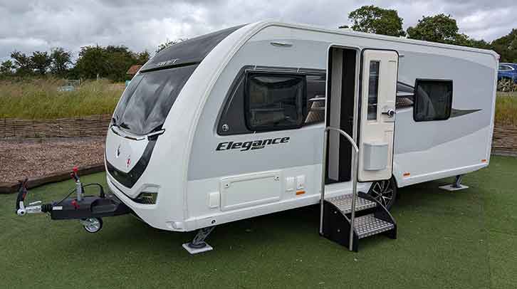 The Swift Elegance Grande 835