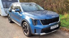 The Kia Sorento 2.2 CRDi ‘3’ hitched up to a caravan