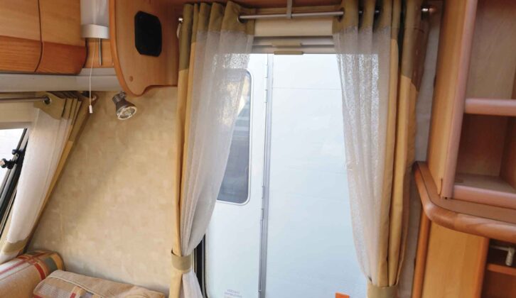 The pole mounted curtains