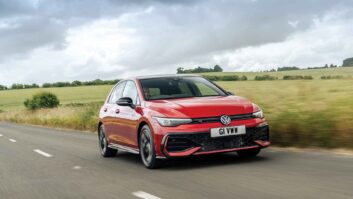Volkswagen Golf 2.0 TDI 150PS r-line
