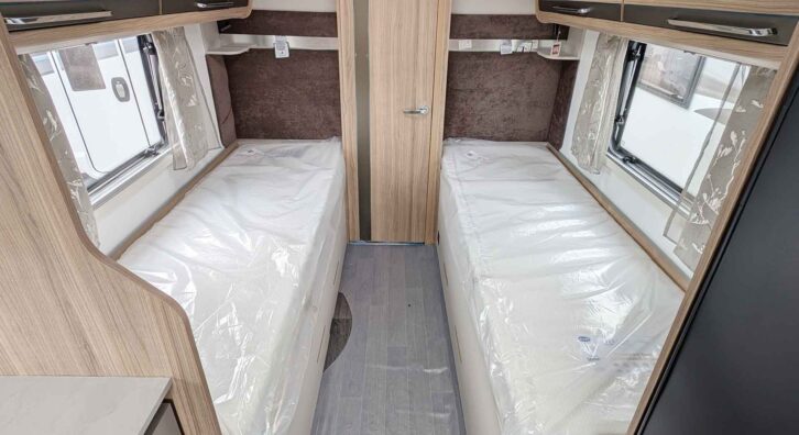 The rear single beds