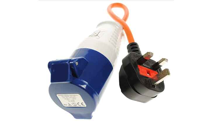 Maypole Hook-Up Lead with 3-Pin UK Plug