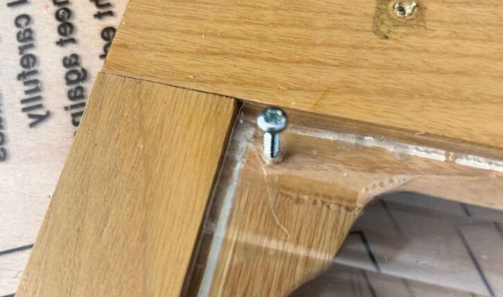 Panhead screws secured the Perspex