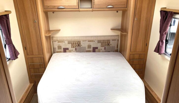 The island bed