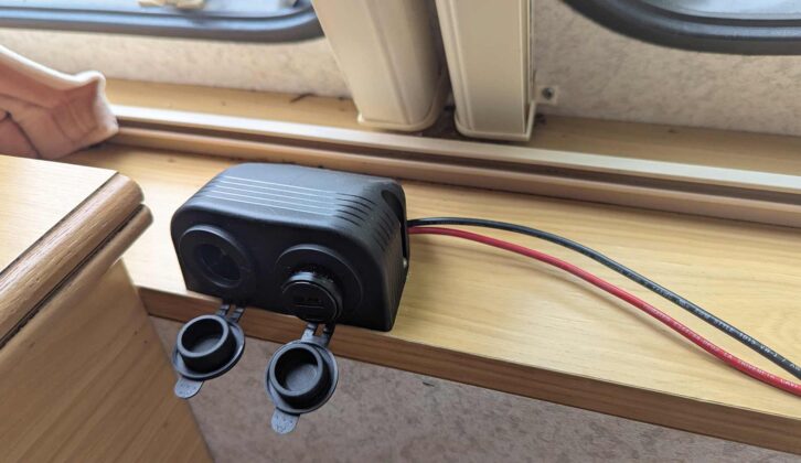 The self-tapping screws