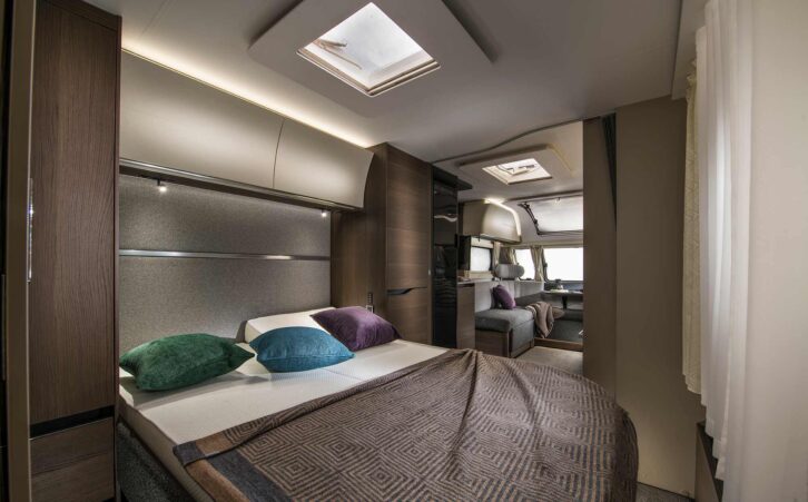 The bed in the Mississippi