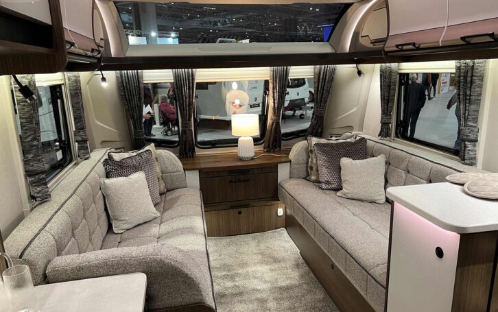The parallel settees in the Coachman Laser Xtra 480