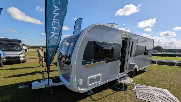 The Buccaneer Baracuda Starliner