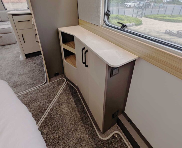 A narrow storage unit