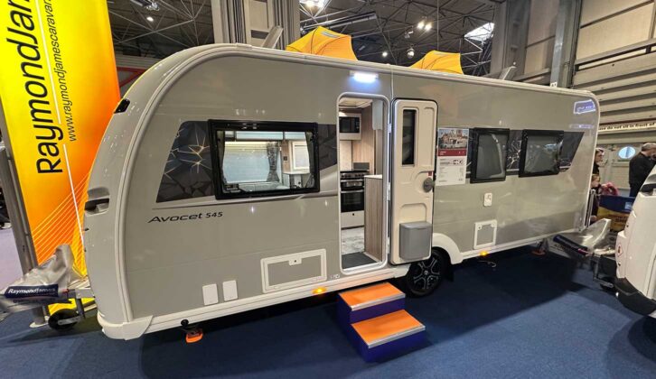 The Avocet 845 on the Raymond James Stand