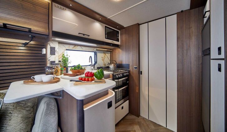 The kitchen in the Lusso