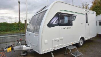 The Lunar Quasar 462