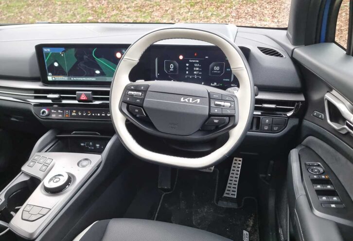 The digital dashboard in the Kia