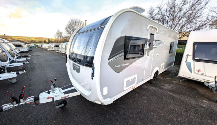 The Elddis Avante Apex 550 on a forecourt