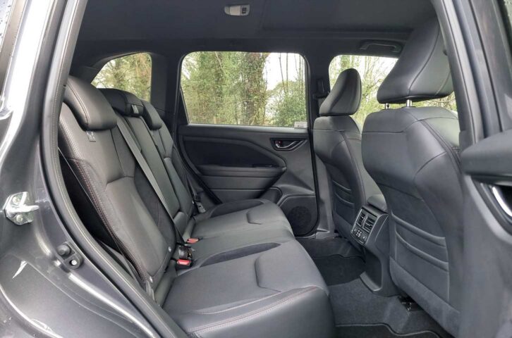 The legroom in the back seats