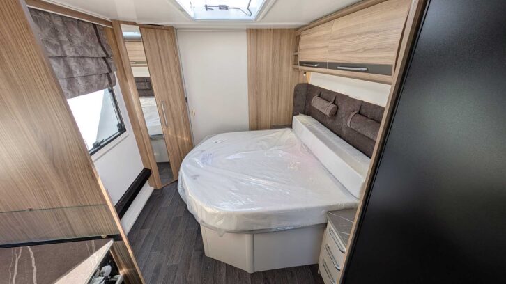 The island bed