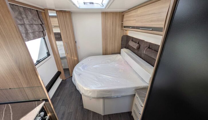 The island bed