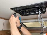 Connecting the AC