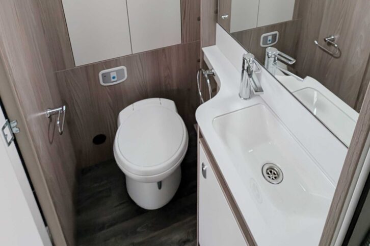 The washroom in the Challenger