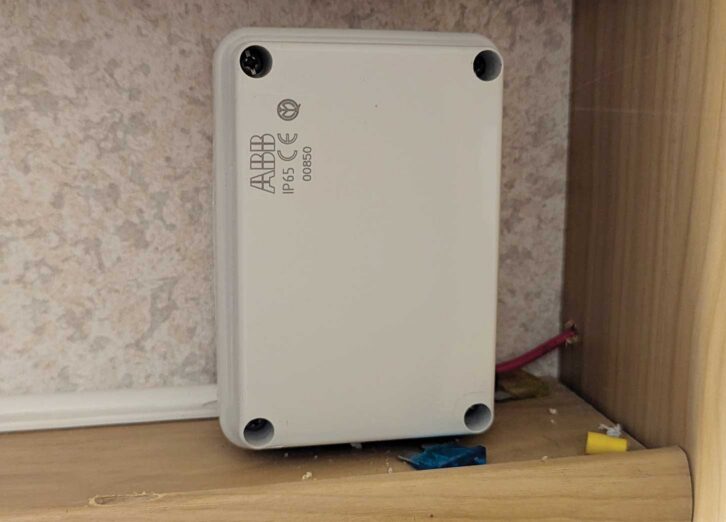 The surface mounted box with the wiring in