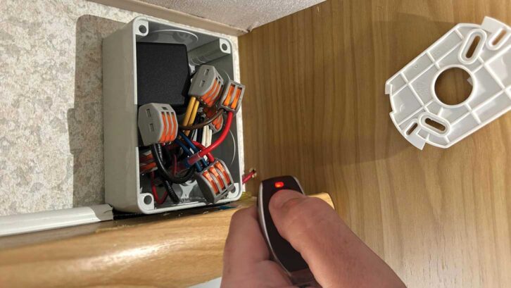 Reconnecting the battery and setting up a trial run