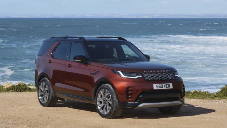 The Land Rover Discovery D350 Landmark