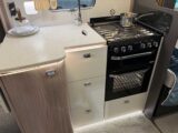The kitchen in the Conqueror 565