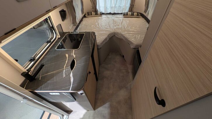 The bed in the Eriba Touring 542 Silver Edition